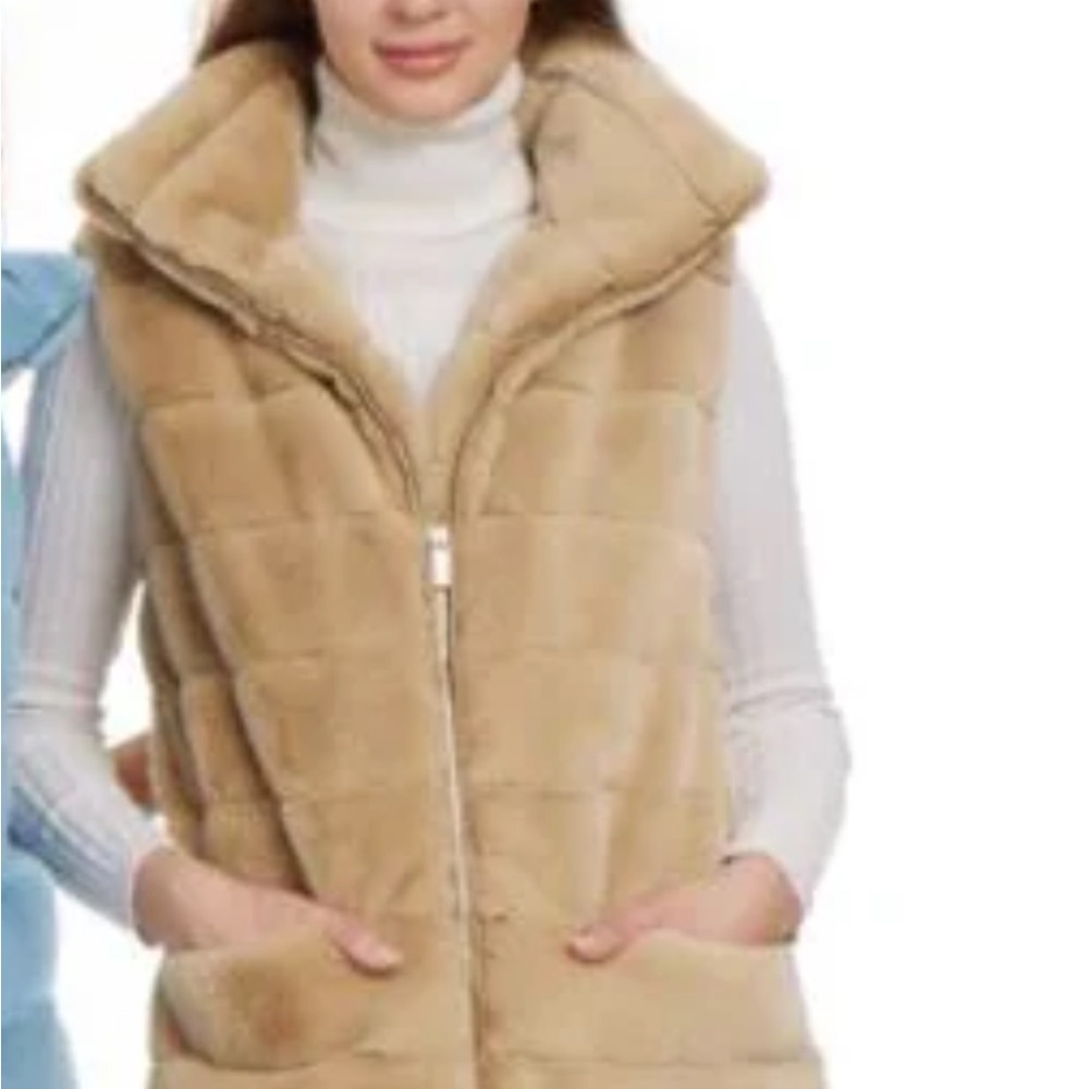 PATTY KIM Beige Faux Fur Vest